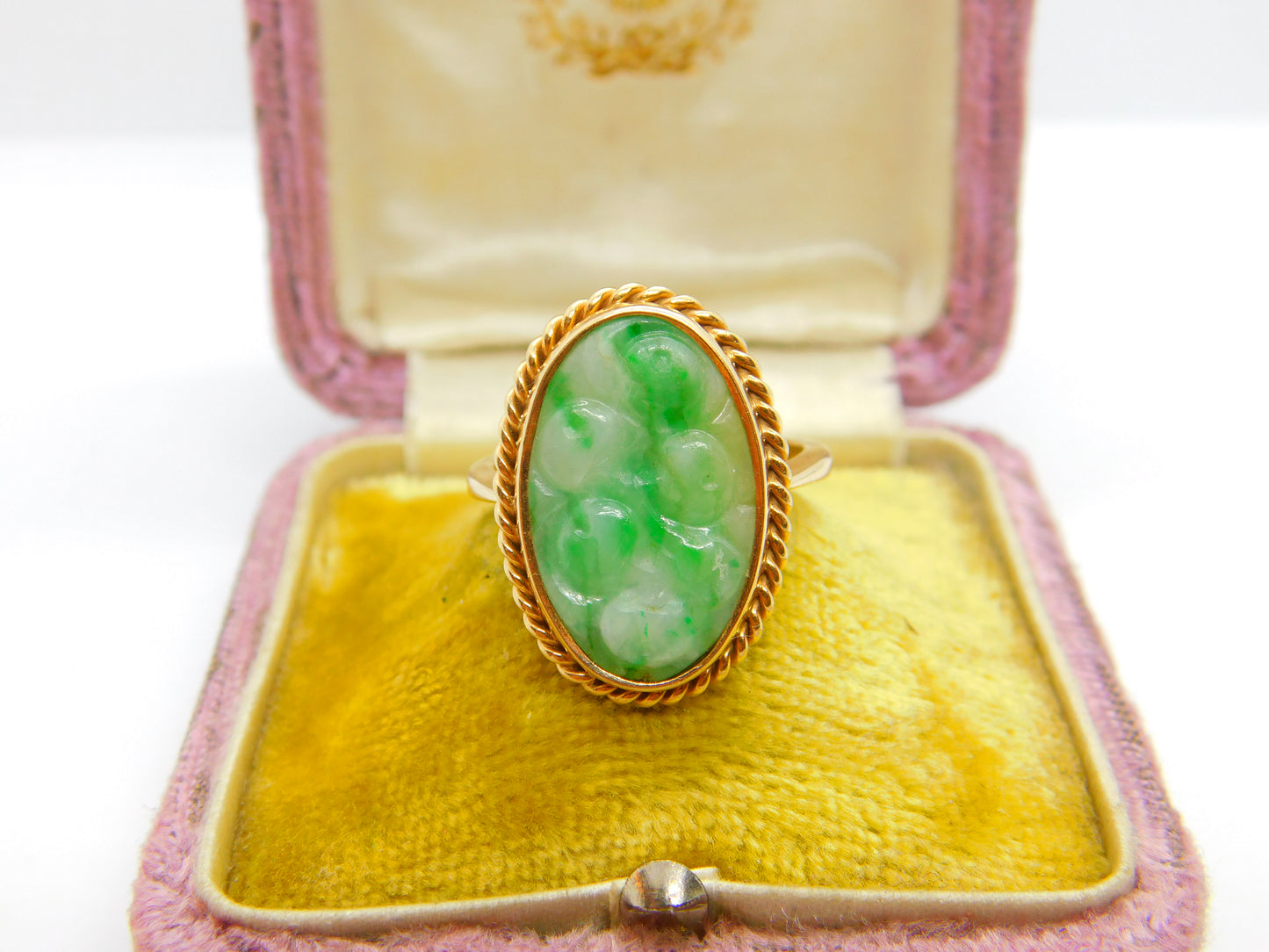 9ct Yellow Gold Carved Apple Green Jade Statement Ring 1965 London Vintage