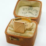 9ct Yellow Gold Square Signet Ring Vintage 1956 Birmingham Size R 1/2 UK