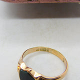 Victorian 9ct Gold Carved Shield Bloodstone Set Signet Ring 1891 Birmingham