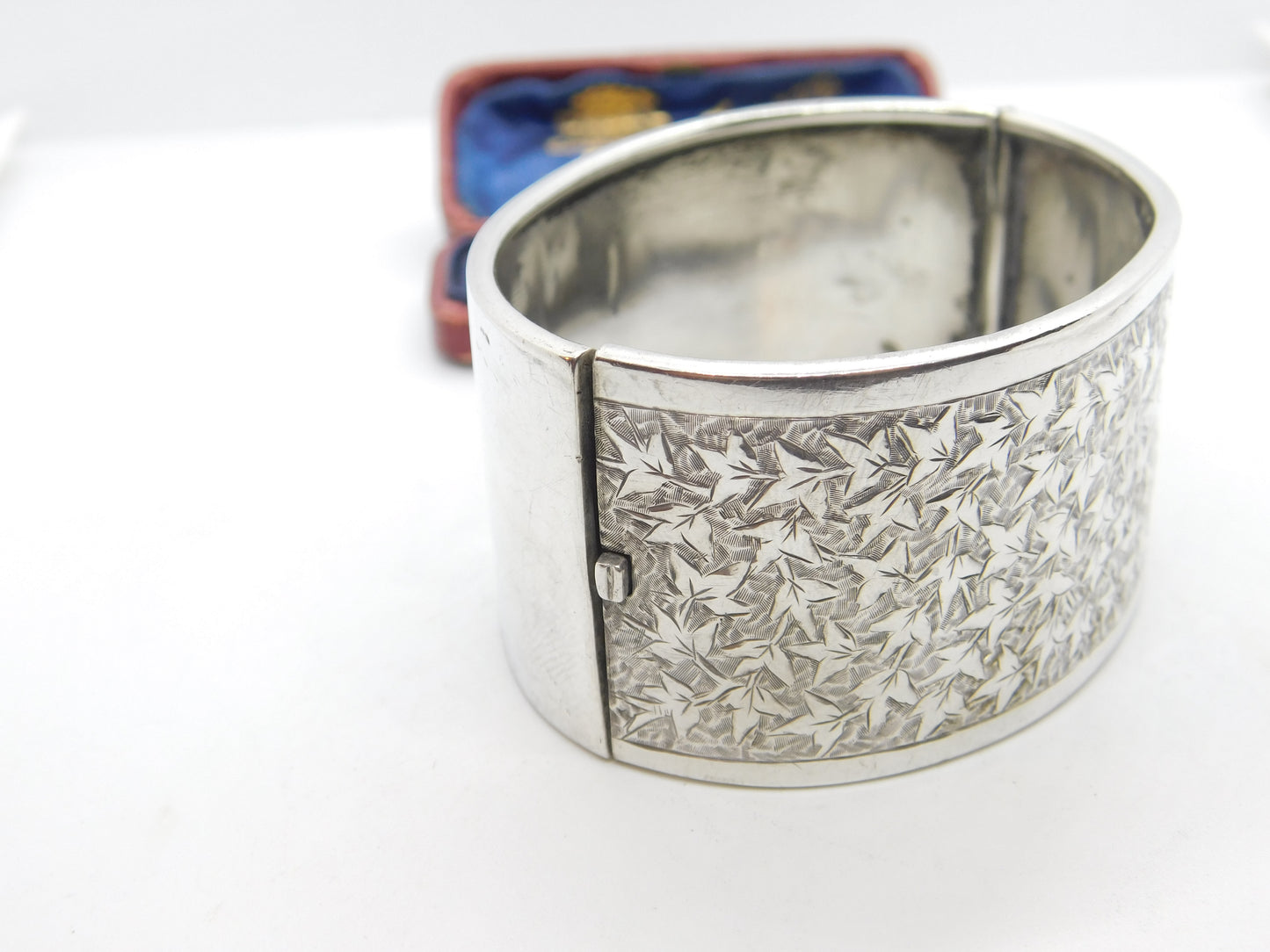 Victorian Sterling Silver Ivy Leaf Cuff Bangle Bracelet c1880 Aesthetic Movement