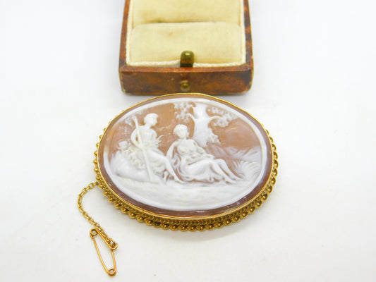 9ct Yellow Gold Mounted Romantic Regency Scene Shell Cameo Brooch Vintage 1956