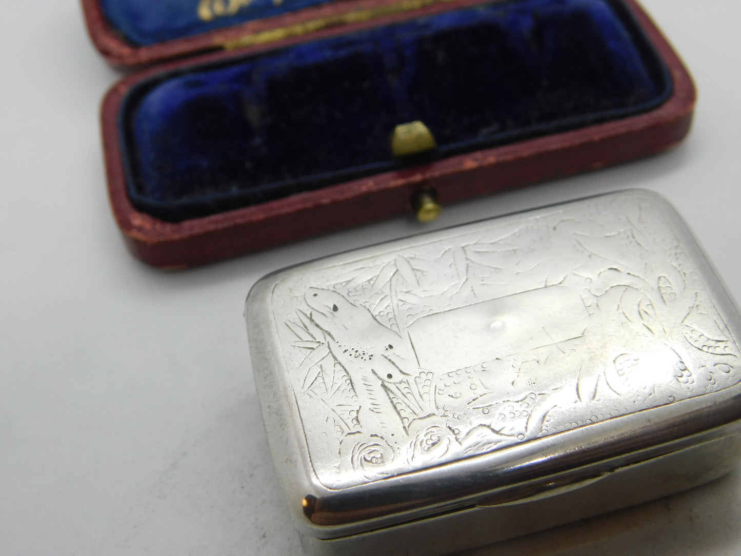 Victorian Chinese Sterling Silver Floral Etched Snuff Box possibly Nanking c1880 Antique