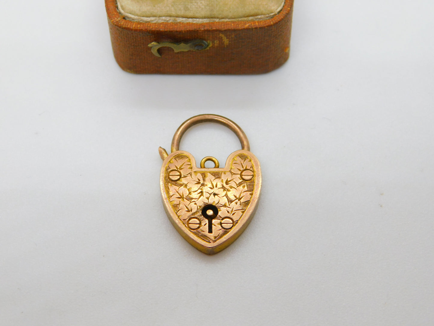 Edwardian 9ct Rose Gold Ivy Leaf Pattern Heart Lock Clasp or Charm Antique c1910