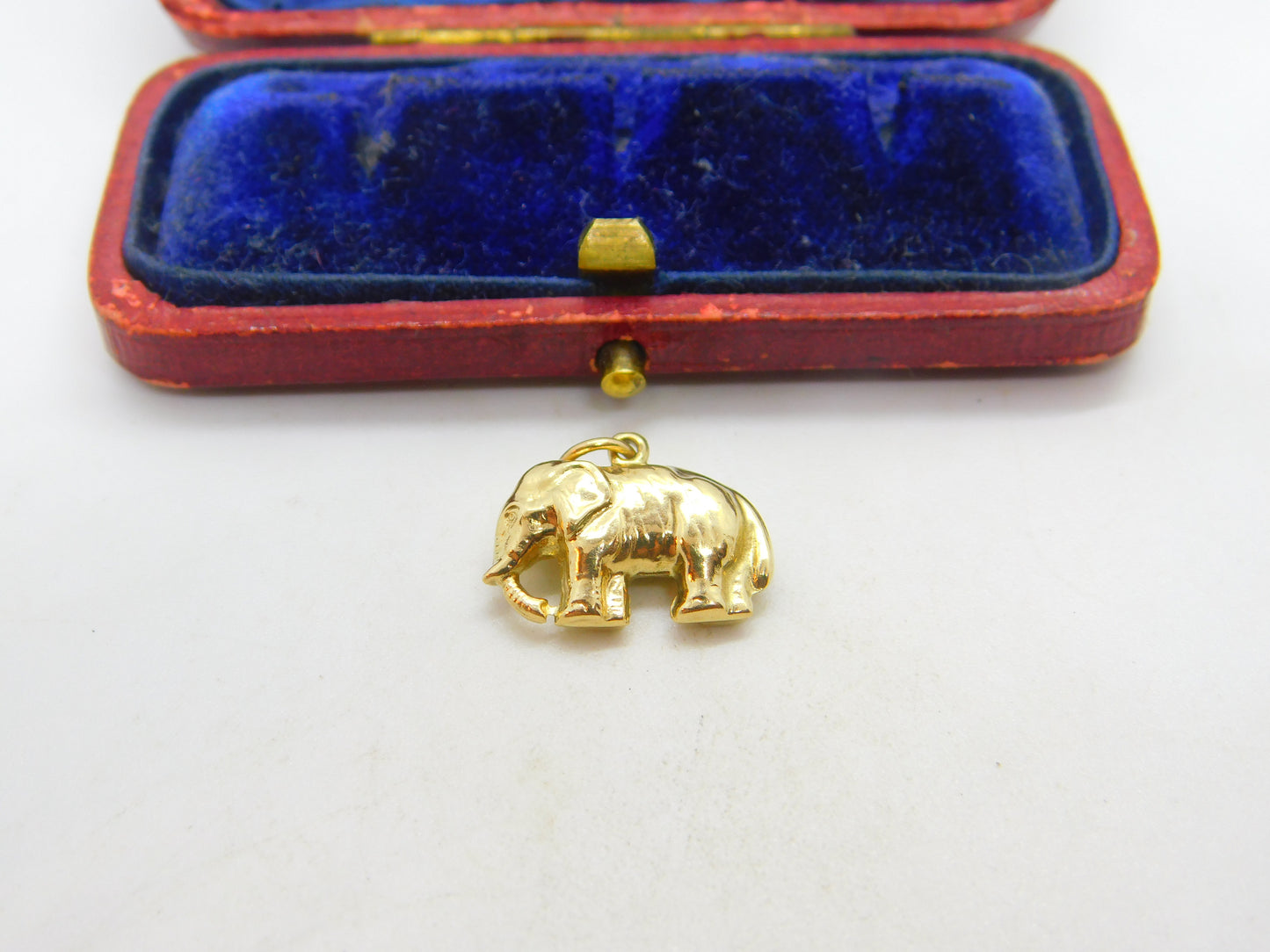 9ct Yellow Gold Walking Elephant Charm Pendant 1973 Birmingham Vintage