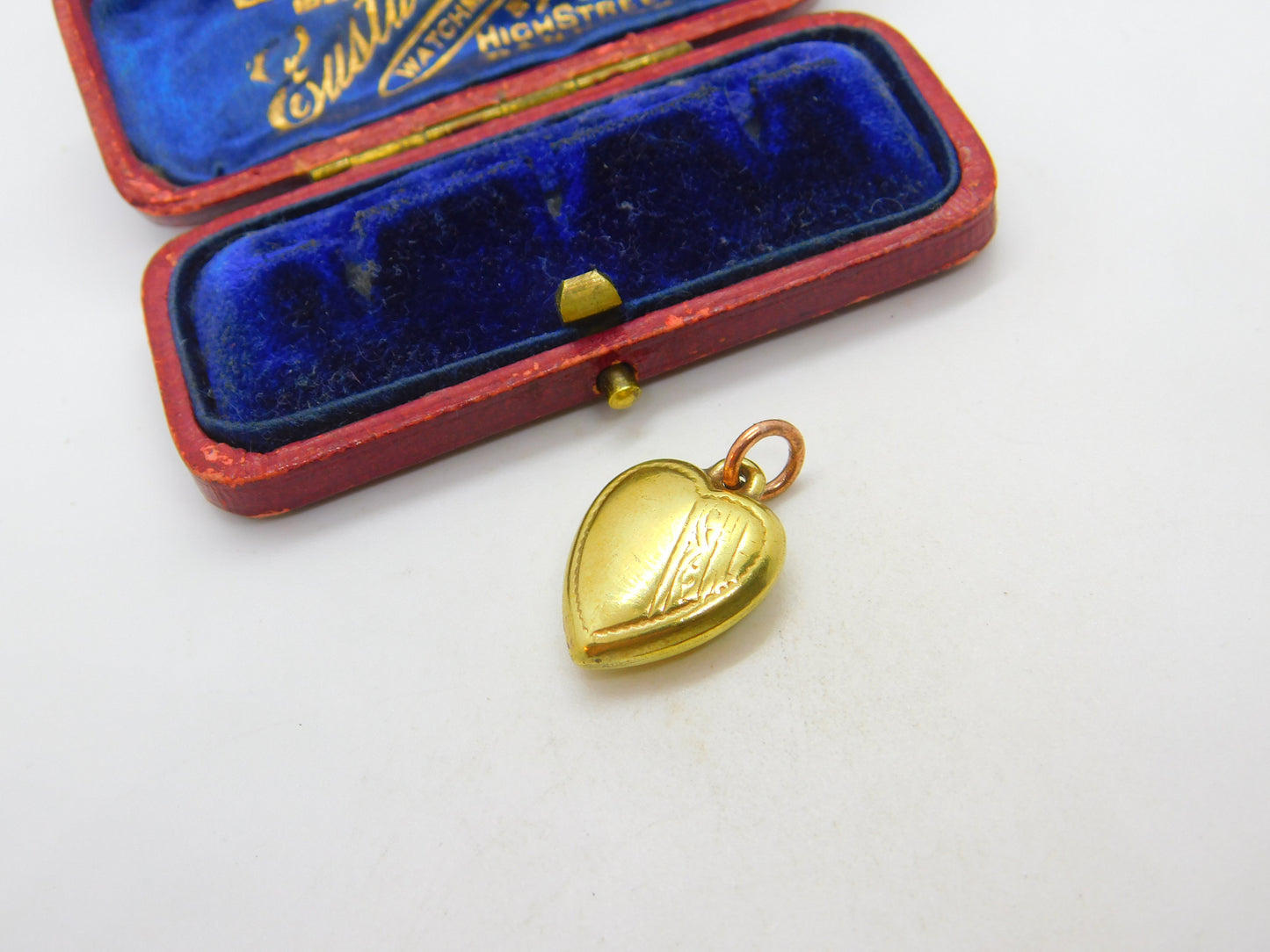 15ct Yellow Gold Cased Puffy Heart Charm or Pendant Antique c1930 Art Deco