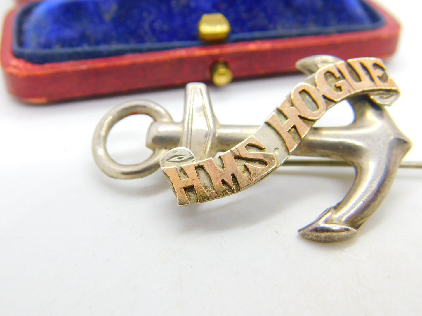 WW1 9ct Gold & Sterling Silver HMS Hogue Sunk Sept. 1914 Anchor Brooch Pin