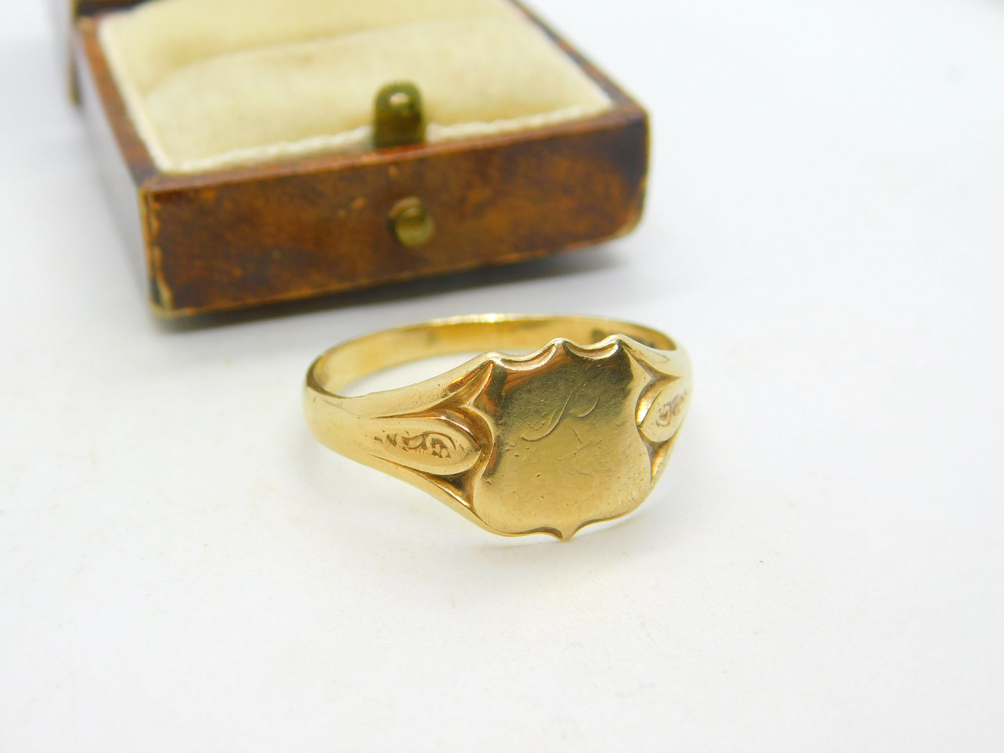 9ct Yellow Gold Shield Form Blank Signet Ring Vintage 1960 Birmingham