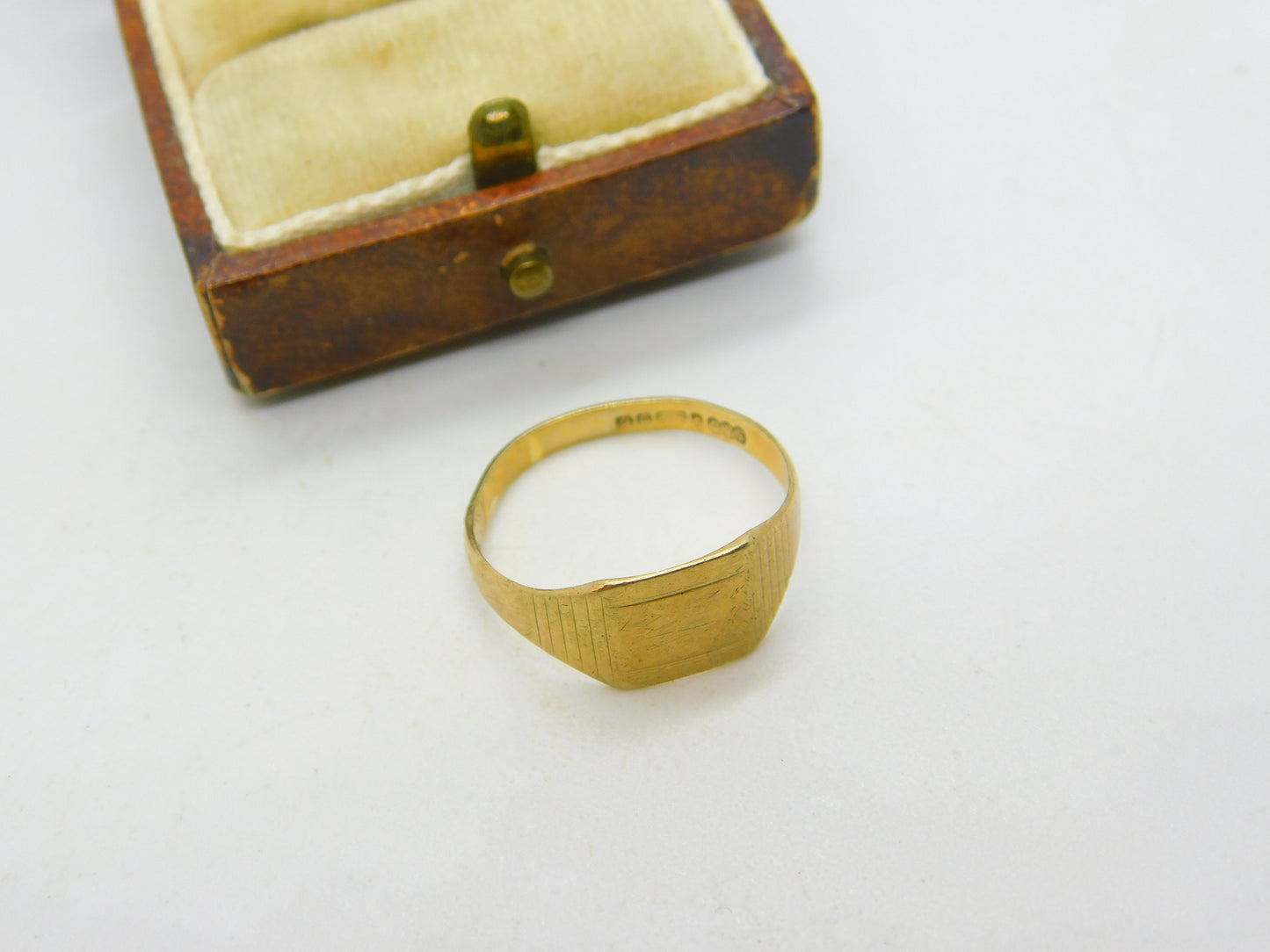 9ct Yellow Gold Shield Form Blank Signet Ring Vintage 1960 Birmingham