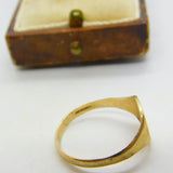9ct Yellow Gold Floral Pattern Signet Ring Vintage c1970 London