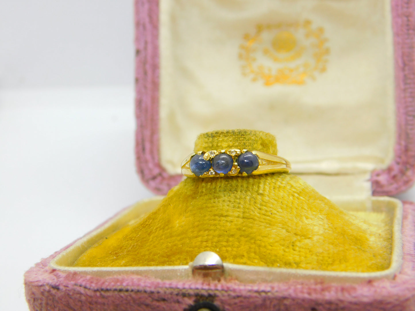 18ct Yellow Gold Cabochon Sapphire Set Band Ring Antique c1920 Art Deco