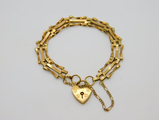 9ct Yellow Gold Gate Link Charm Bracelet Heart Lock Clasp 1977 London Vintage