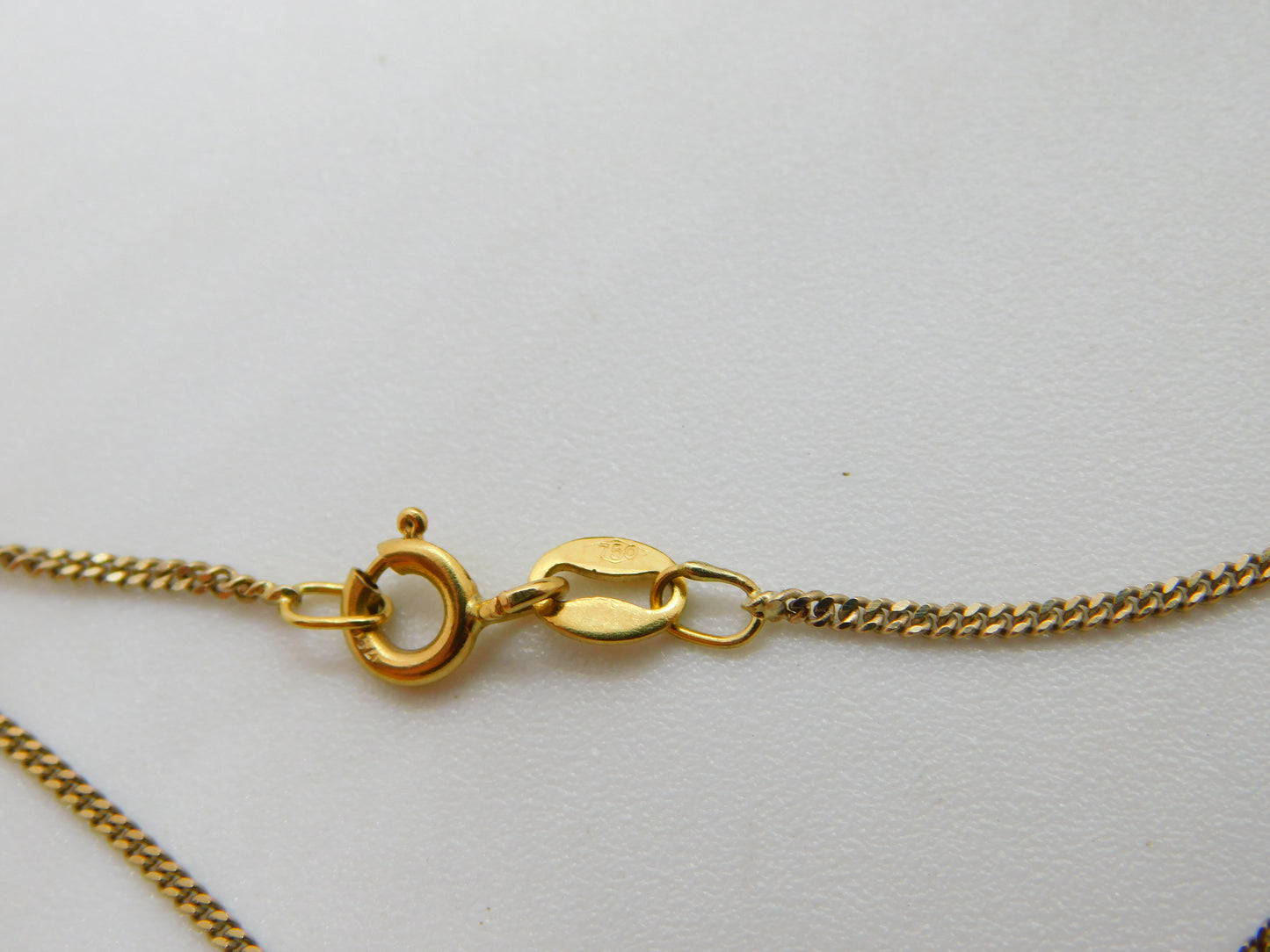 18ct Yellow Gold Curb Link Chain Necklace 46.8cm / 18.4" Vintage c1980