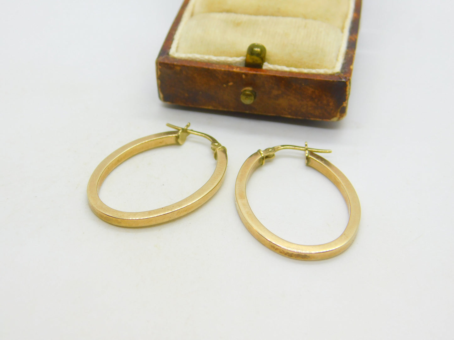 9ct Yellow Gold Oval Form Sleeper Hoop Earrings Vintage c1980