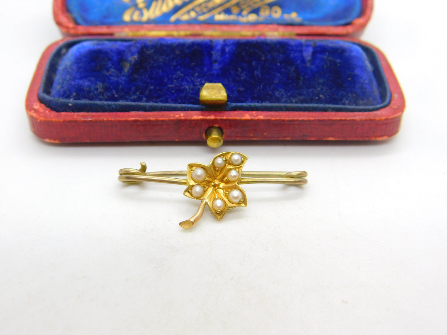 Edwardian 9ct Yellow Gold & Seed Pearl Ivy Leaf Sweetheart Brooch c1910 Antique