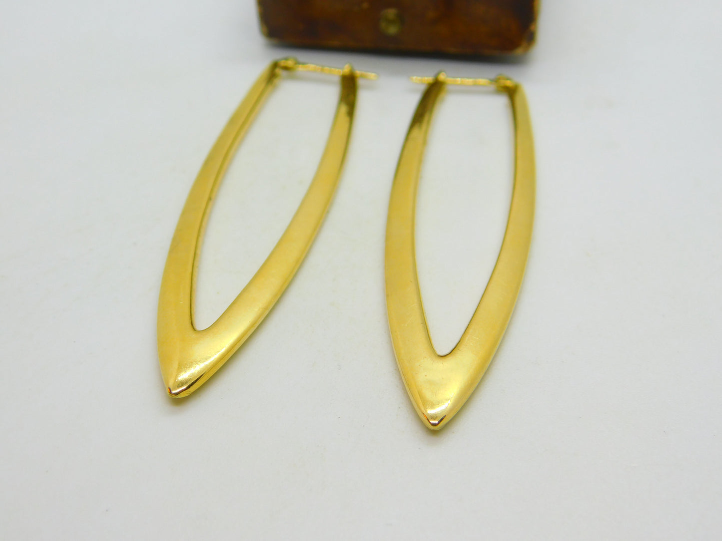 Large 18ct Yellow Gold Feather Form Designer Style Drop Earrings London 1958