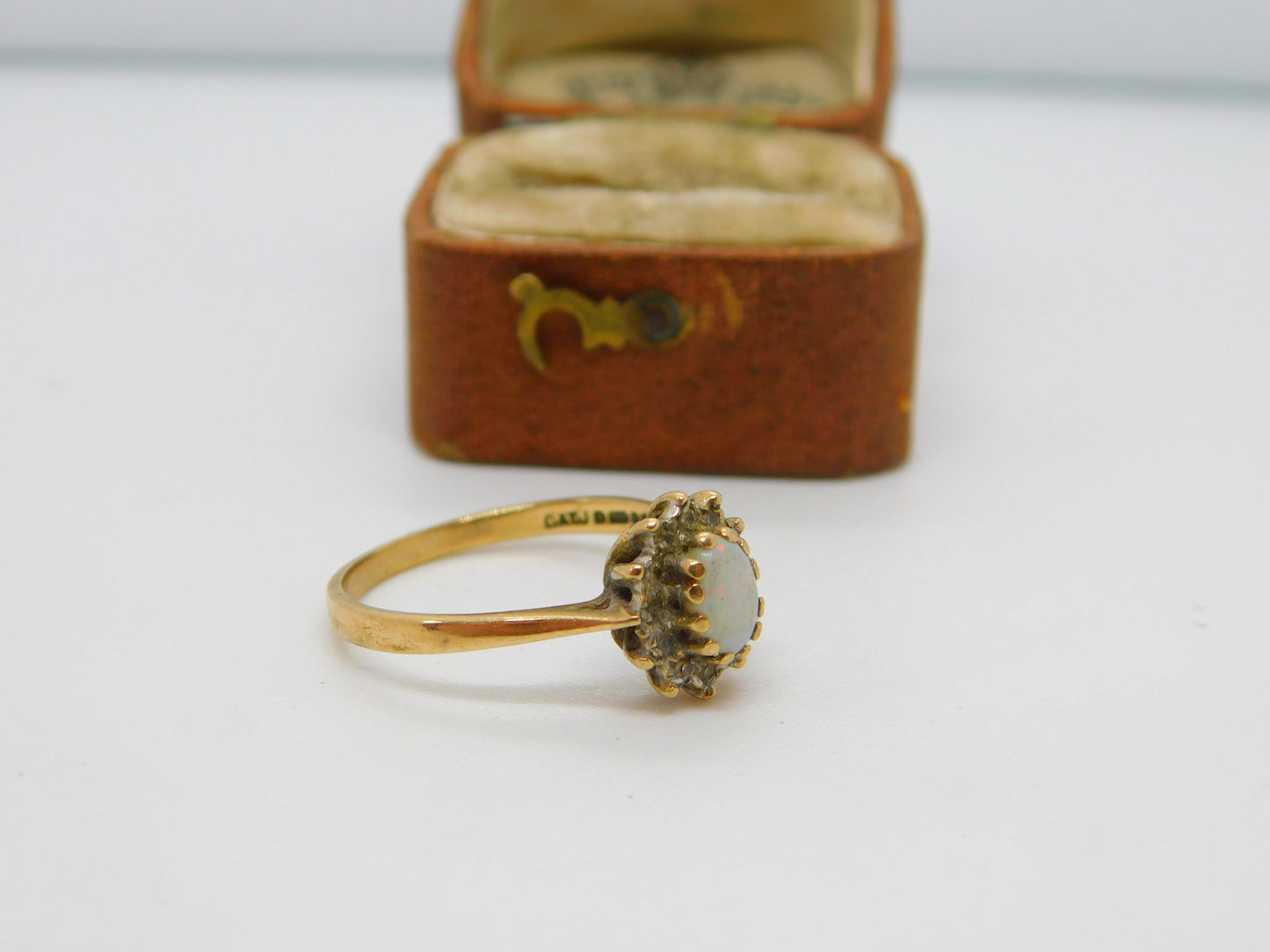 9ct Yellow Gold, Diamond & Opal Floral Cluster Ring Vintage 1986 London