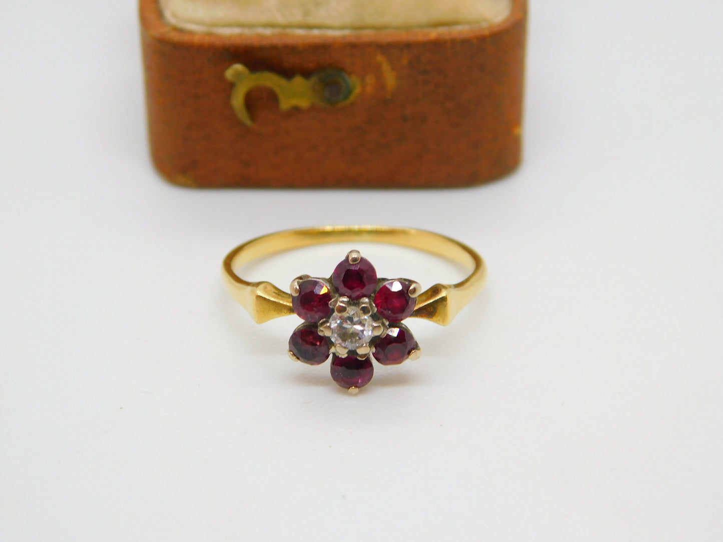 Victorian 18ct Gold, Ruby & 0.1ct Diamond Daisy Flower Ring c1860 Antique