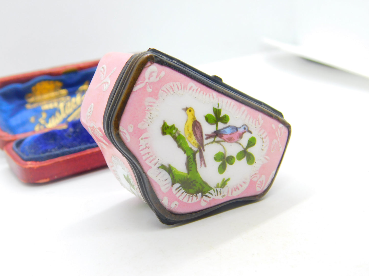 Georgian Bilston Enamel Pink Patch Box with Perched Birds c1820 Antique