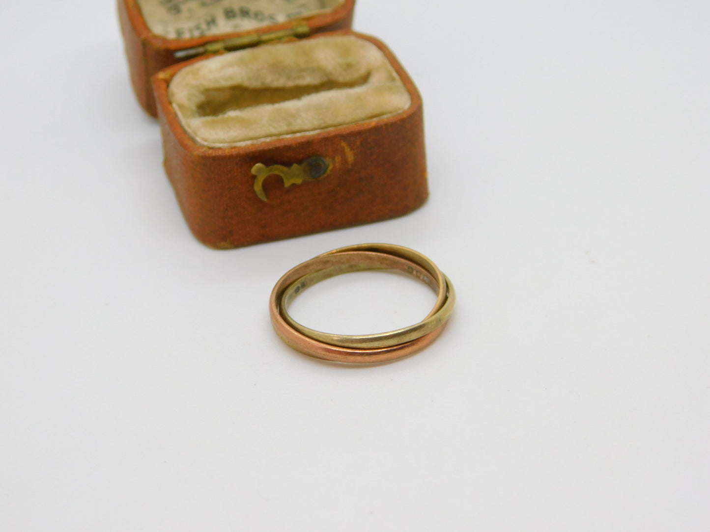 9ct Tri-Colour Gold Wedding Trinity Ring Vintage 1986 London