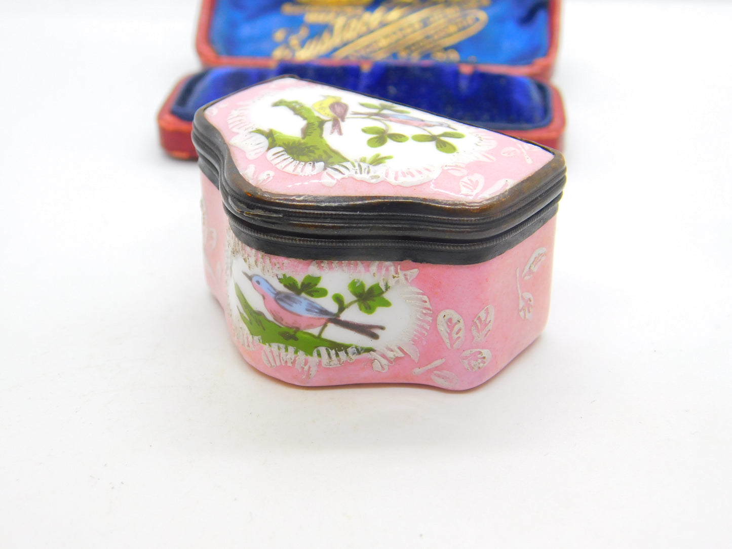 Georgian Bilston Enamel Pink Patch Box with Perched Birds c1820 Antique