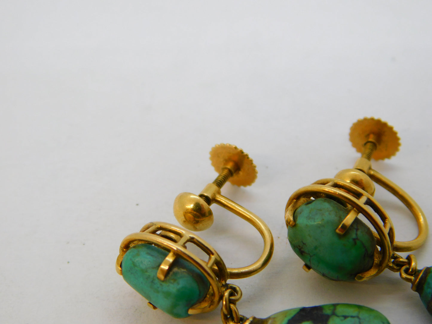 14ct Yellow Gold Raw Turquoise Screw-Back Earrings Antique c1920 Art Deco