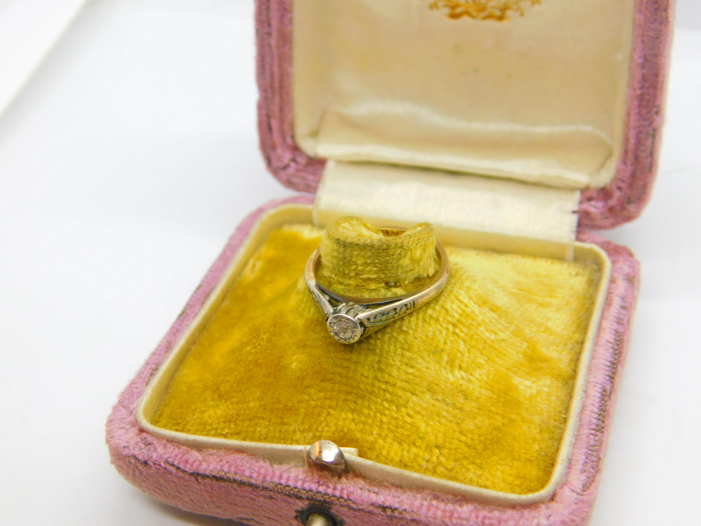 18ct Gold & Platinum Set 0.1ct Diamond Solitaire Ring Antique c1920 Art Deco