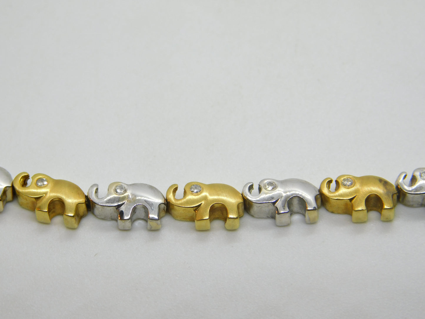 18ct Yellow & White Gold Diamond Set Elephant Train Necklace Vintage c1980