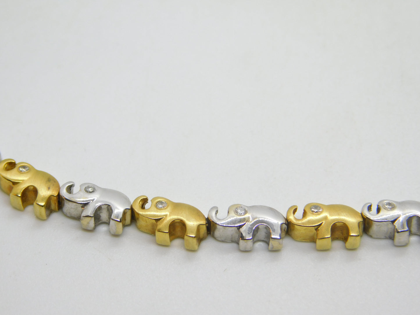 18ct Yellow & White Gold Diamond Set Elephant Train Necklace Vintage c1980