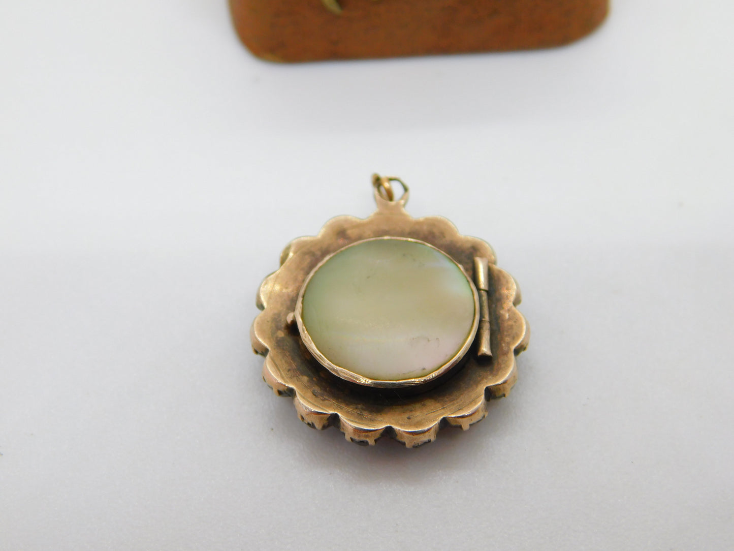 Victorian 9ct Gold, Garnet & Mother of Pearl Locket Pendant Antique c1860