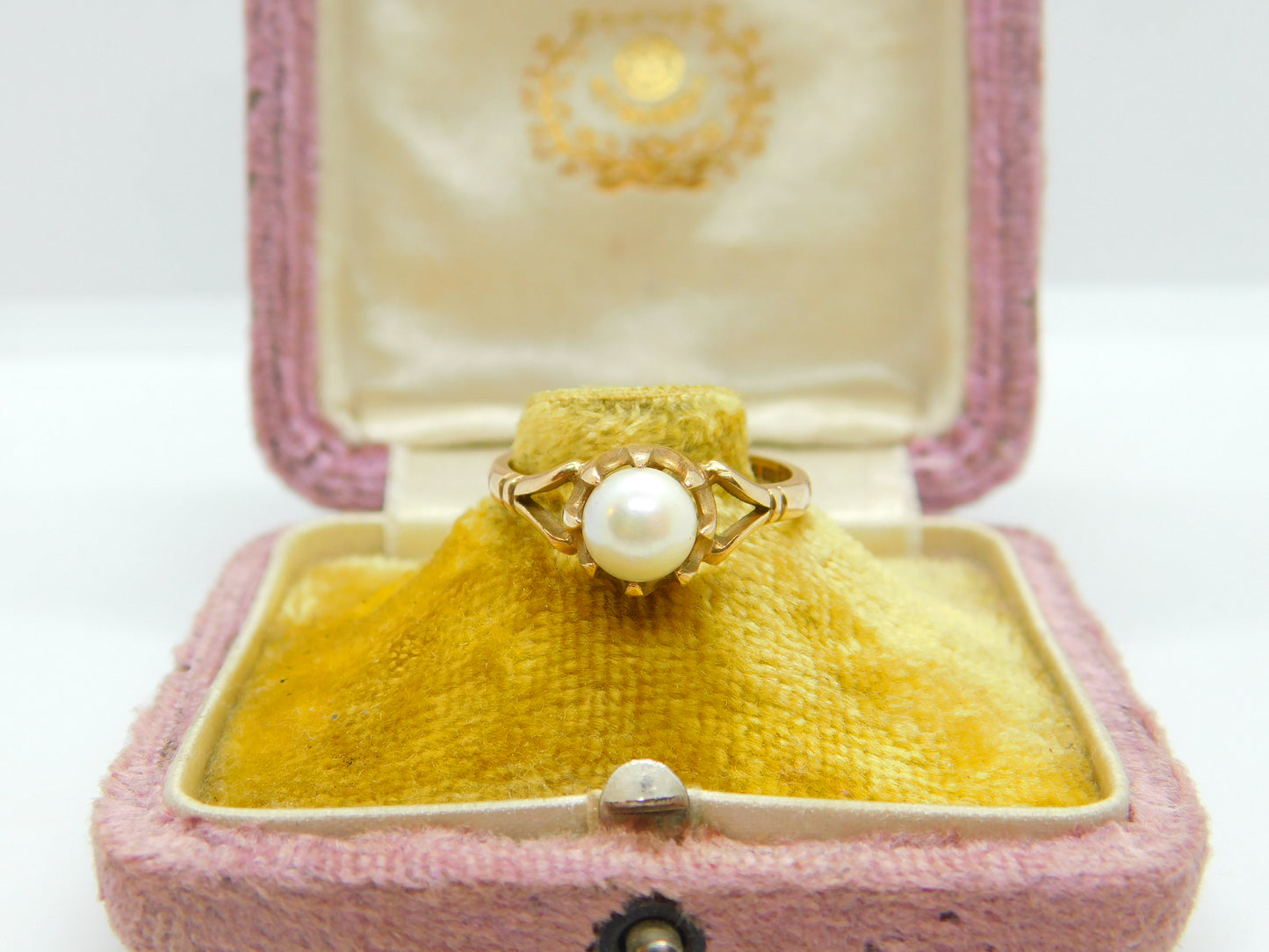 9ct Yellow Gold & Claw Set Pearl Dress Ring Vintage 1985 Birmingham