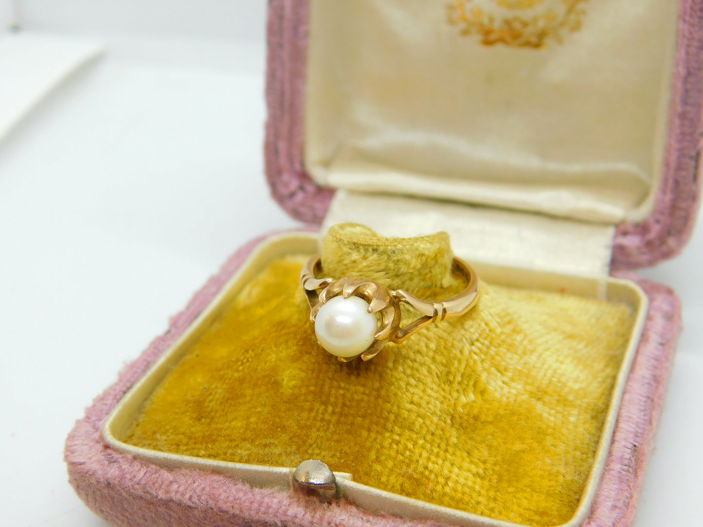 9ct Yellow Gold & Claw Set Pearl Dress Ring Vintage 1985 Birmingham