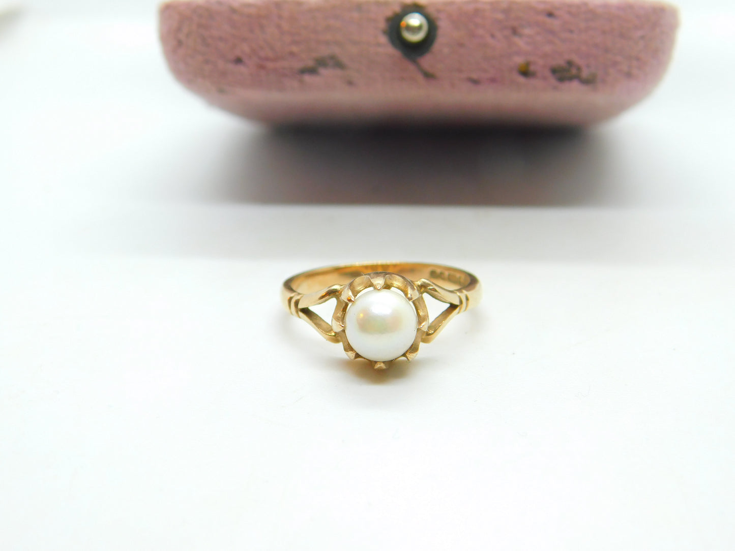 9ct Yellow Gold & Claw Set Pearl Dress Ring Vintage 1985 Birmingham