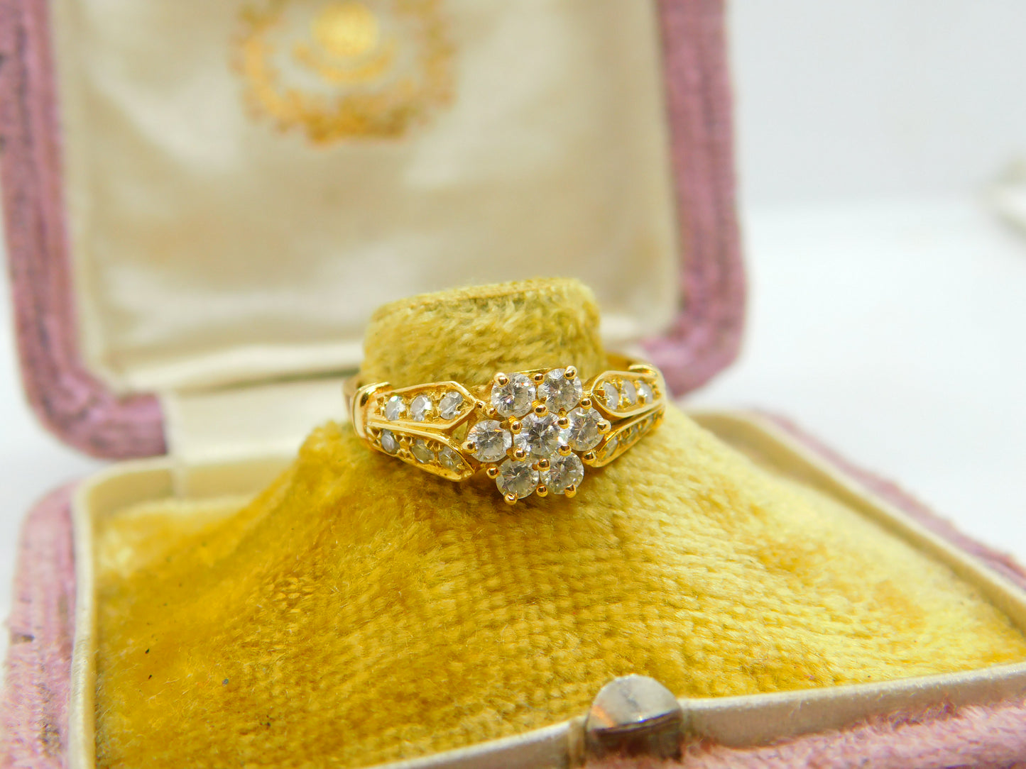 18ct Yellow Gold & 0.5ct Diamond Daisy Cluster Ring Vintage c1980 Handmade