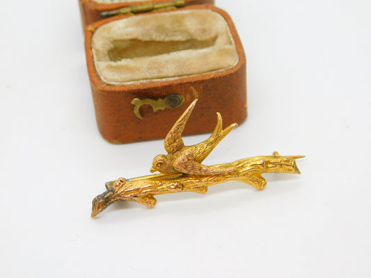 Victorian 15ct Yellow Gold Swallow Bird Sweetheart Brooch Antique c1880