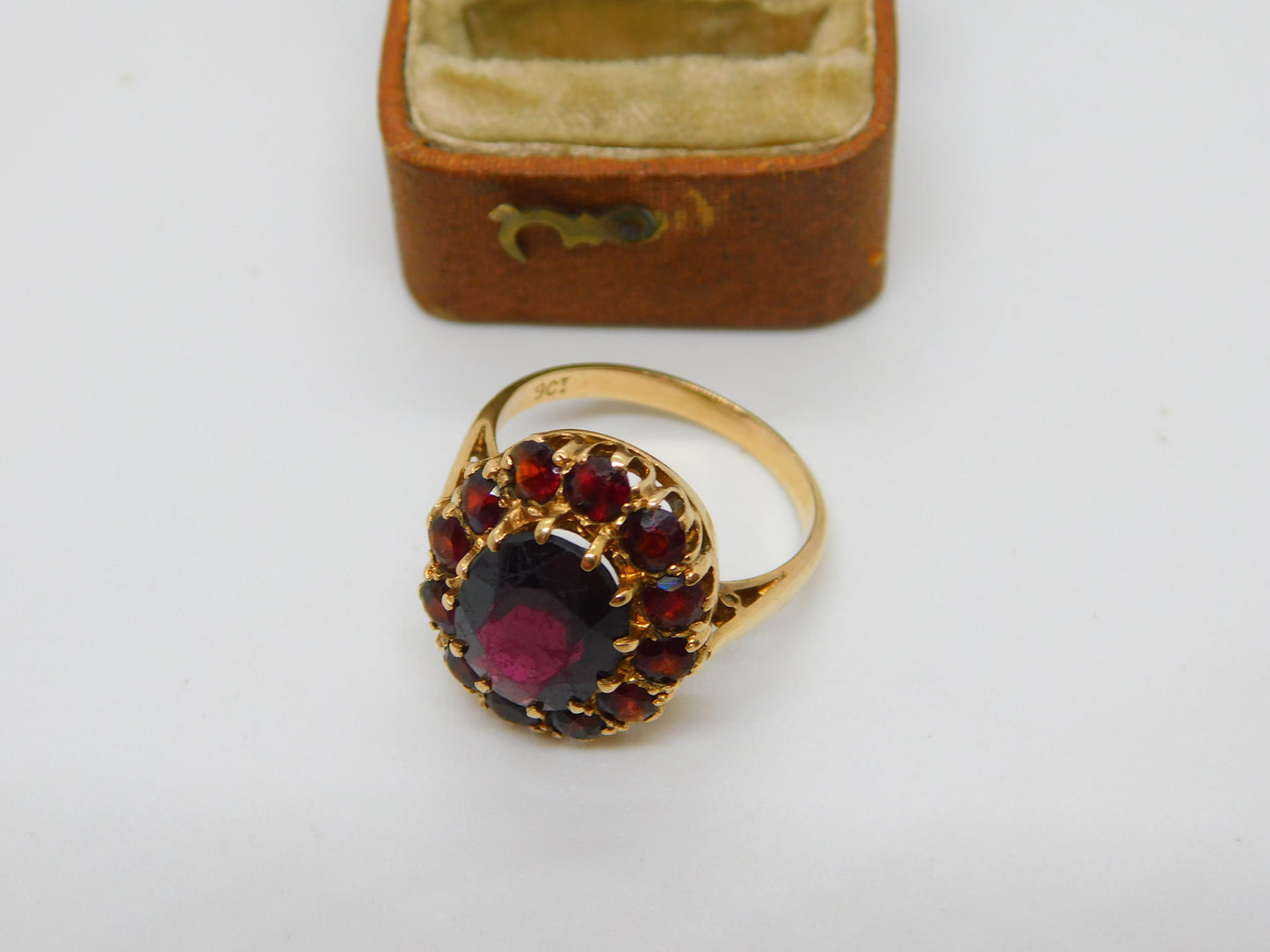 9ct Yellow Gold Bohemian Garnet Set Floral Cluster Ring Antique c1940 Art Deco