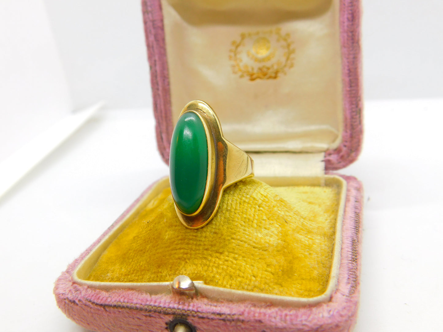 8ct Yellow Gold & Large Cabochon Chrysoprase Modernist Ring c1930 Antique