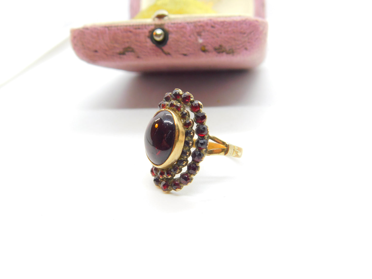 Austro-Hungarian Victorian 8ct Garnet Gold Bohemian Garnet Floral Ring c1850