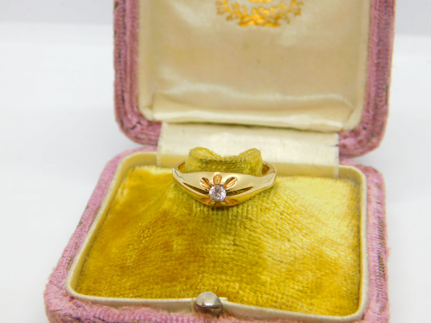 9ct Yellow Gold Solitaire Ring with Diamond Paste Antique c1940 Art Deco