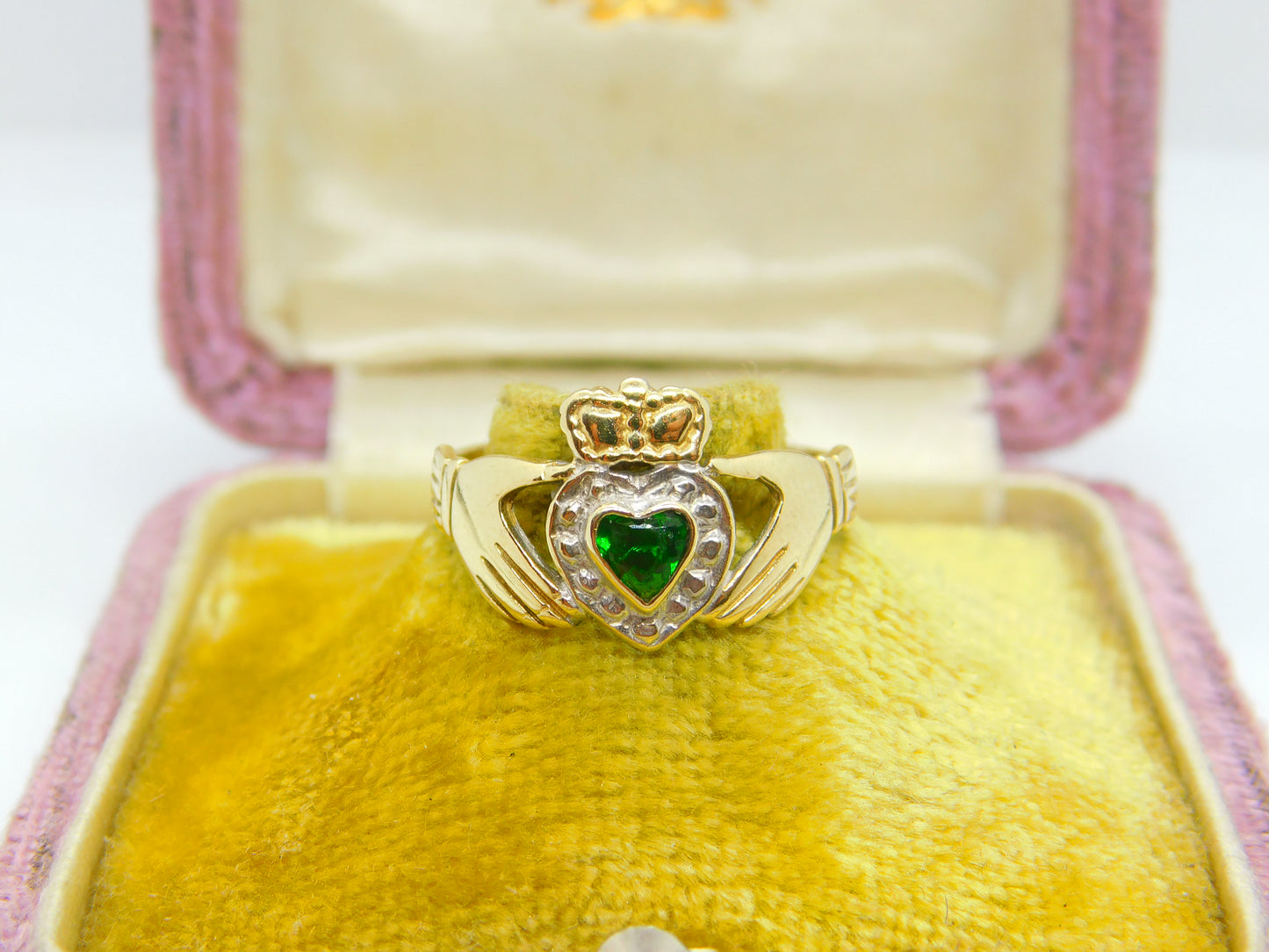 9ct Yellow Gold Heart Claddagh Ring with Emerald Paste Vintage c1980 Birmingham