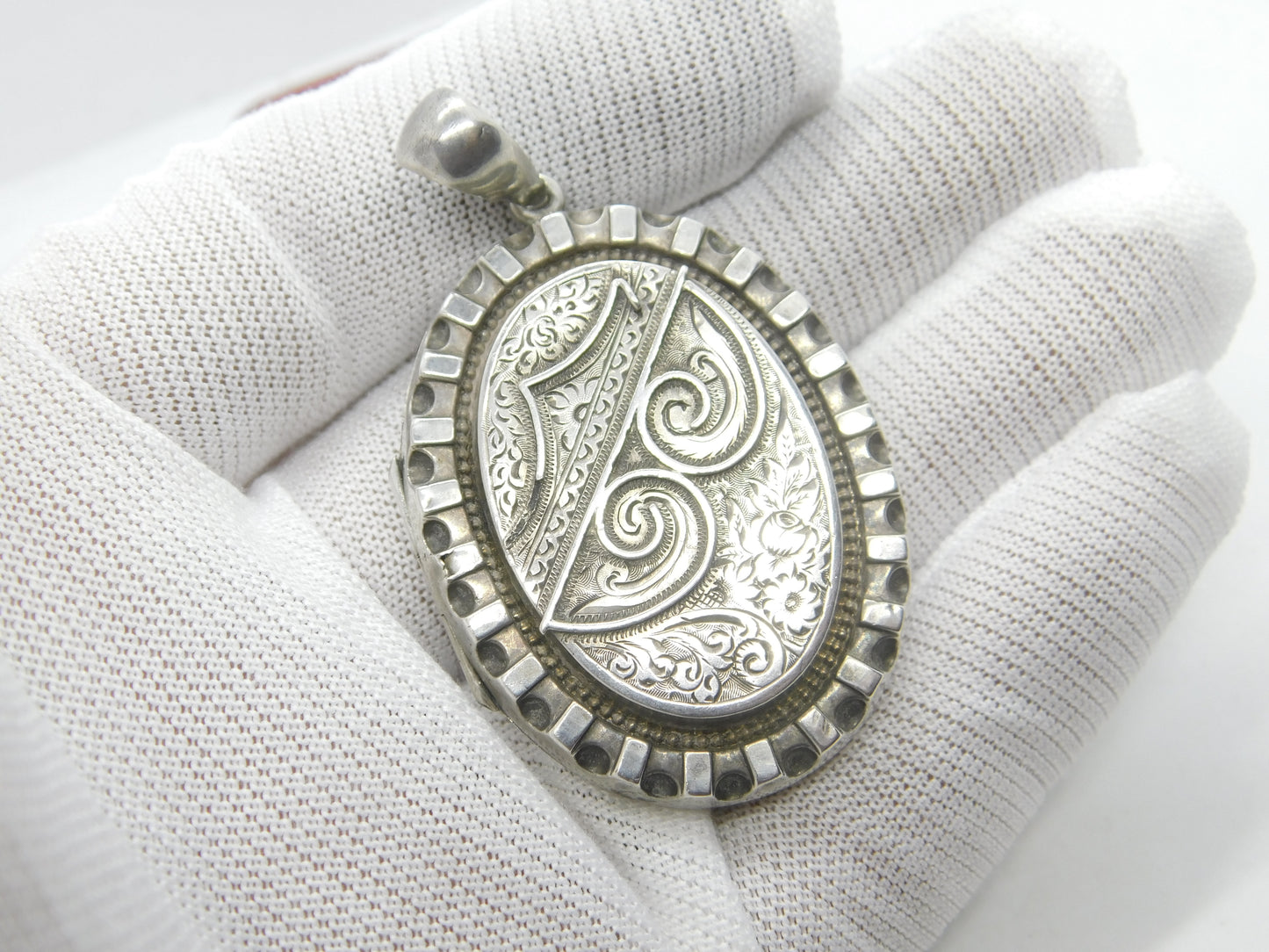 Victorian Sterling Silver Large Floral Locket 1883 Birmingham Adie & Lovekin