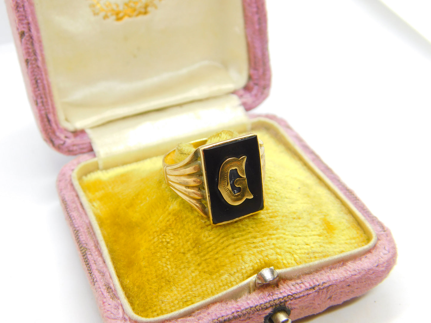 9ct Yellow Gold & Onyx 'G' Initial Signet Ring Antique c1930 Art Deco