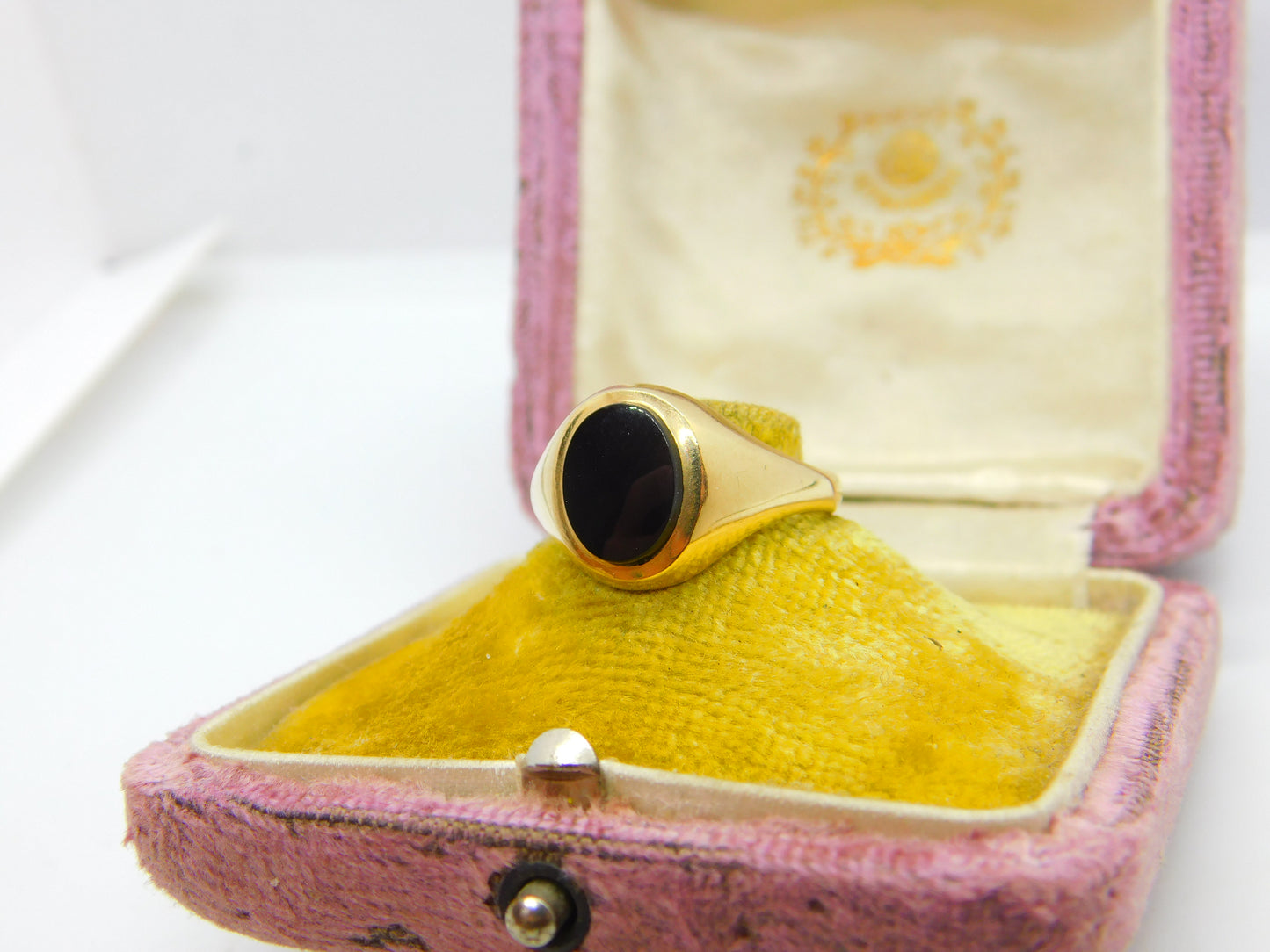 9ct Yellow Gold Onyx Set Signet Ring Vintage 1971 Birmingham