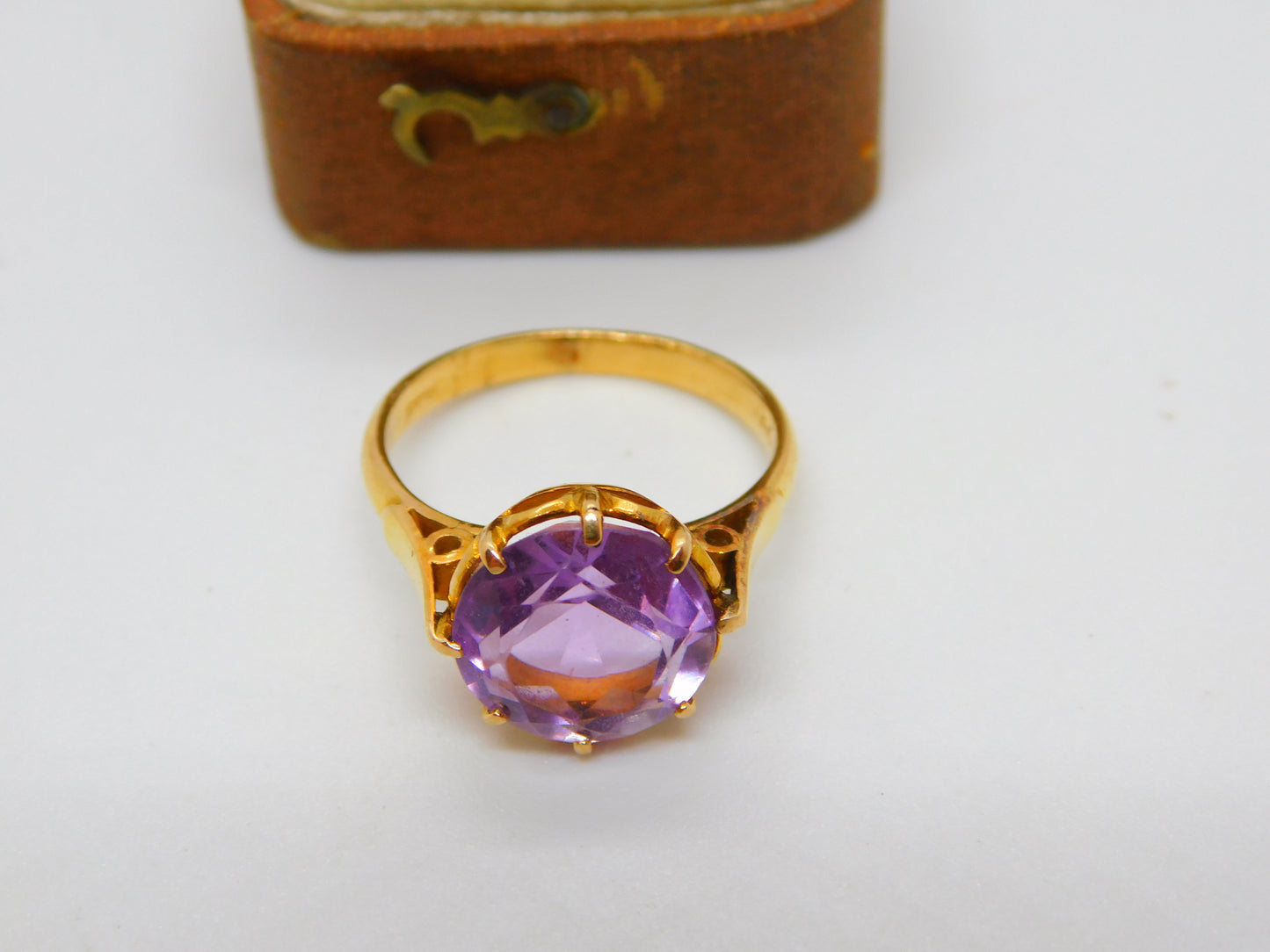 18ct Yellow Gold Brilliant Cut Amethyst Dress Ring Vintage c1970 Size N 1/2 UK