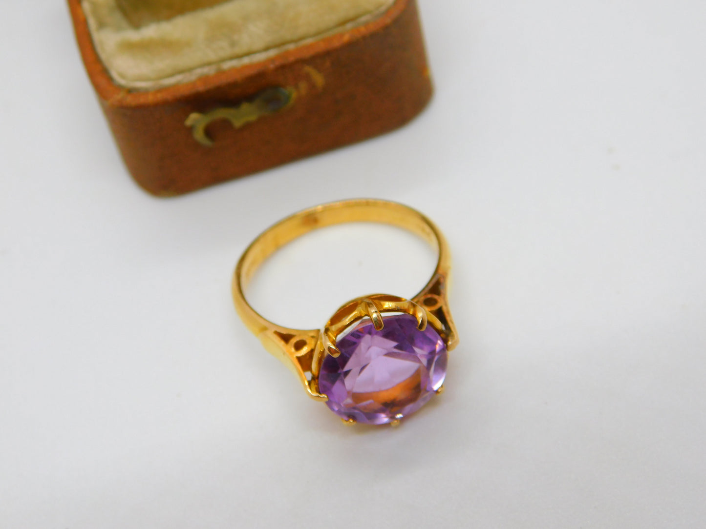 18ct Yellow Gold Brilliant Cut Amethyst Dress Ring Vintage c1970 Size N 1/2 UK