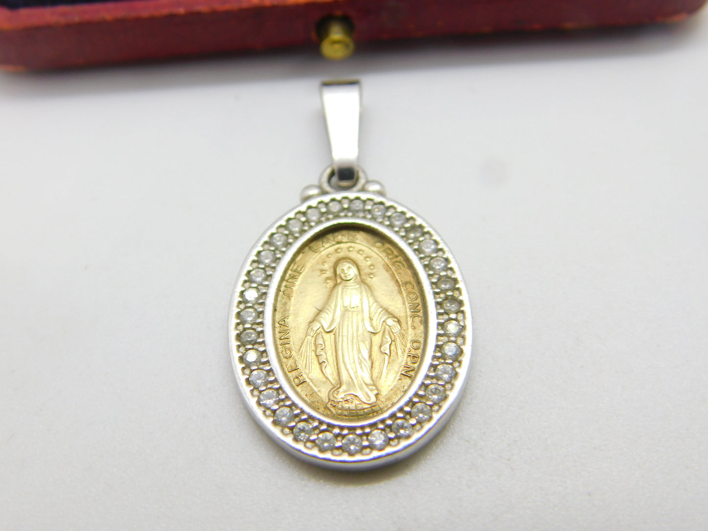 9ct Yellow & White Gold Religious Virgin Mary Pendant Vintage c1970 Catholic