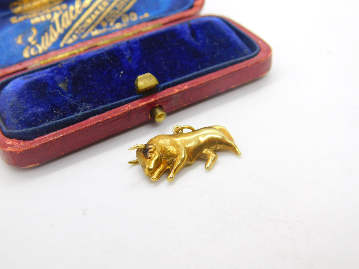 Taurus the Bull 9ct Yellow Gold Zodiac Charm Pendant Vintage c1970