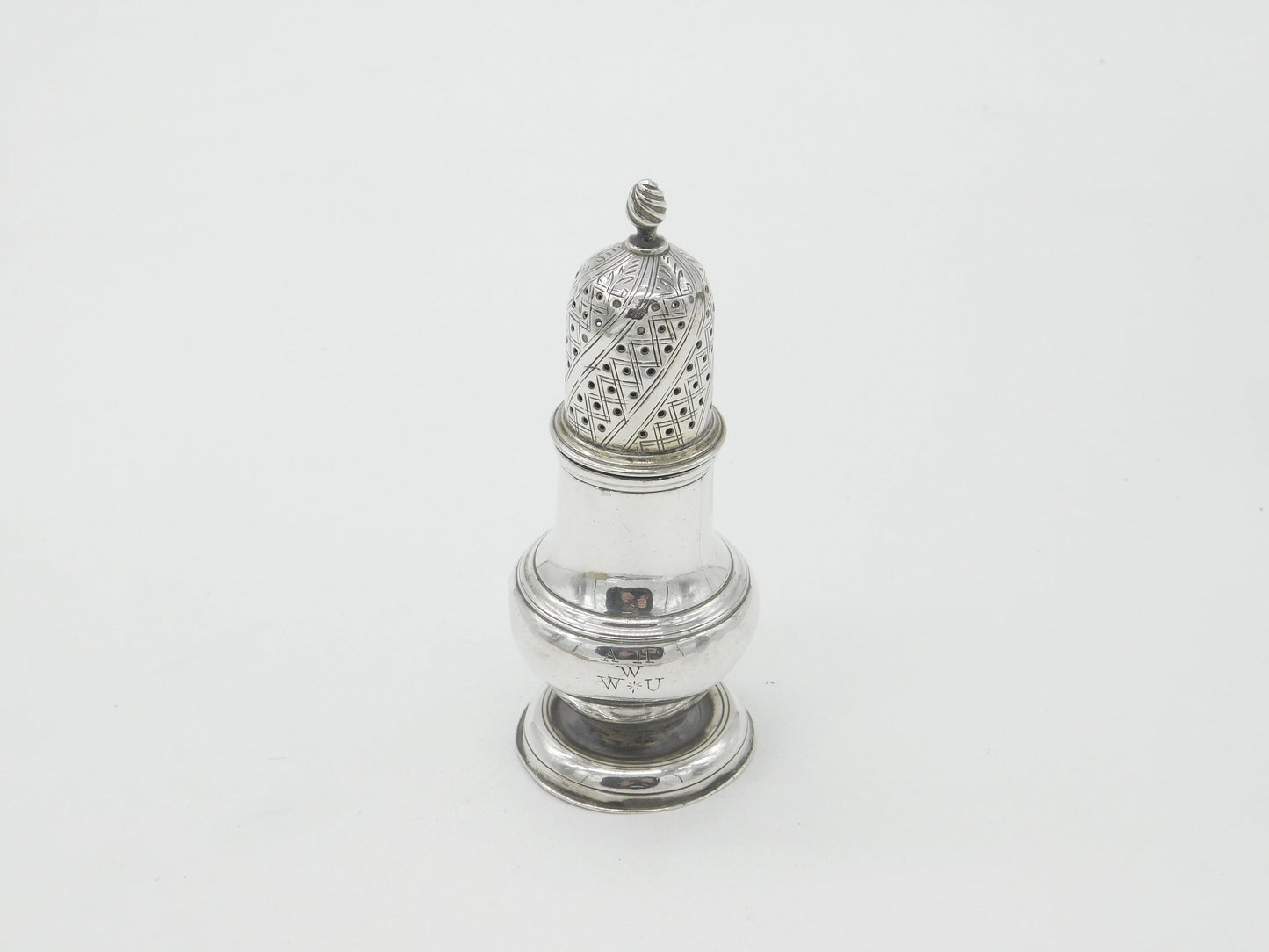 Early Georgian Sterling Silver Muffineer Sugar Caster 1769 London Robert Peaston