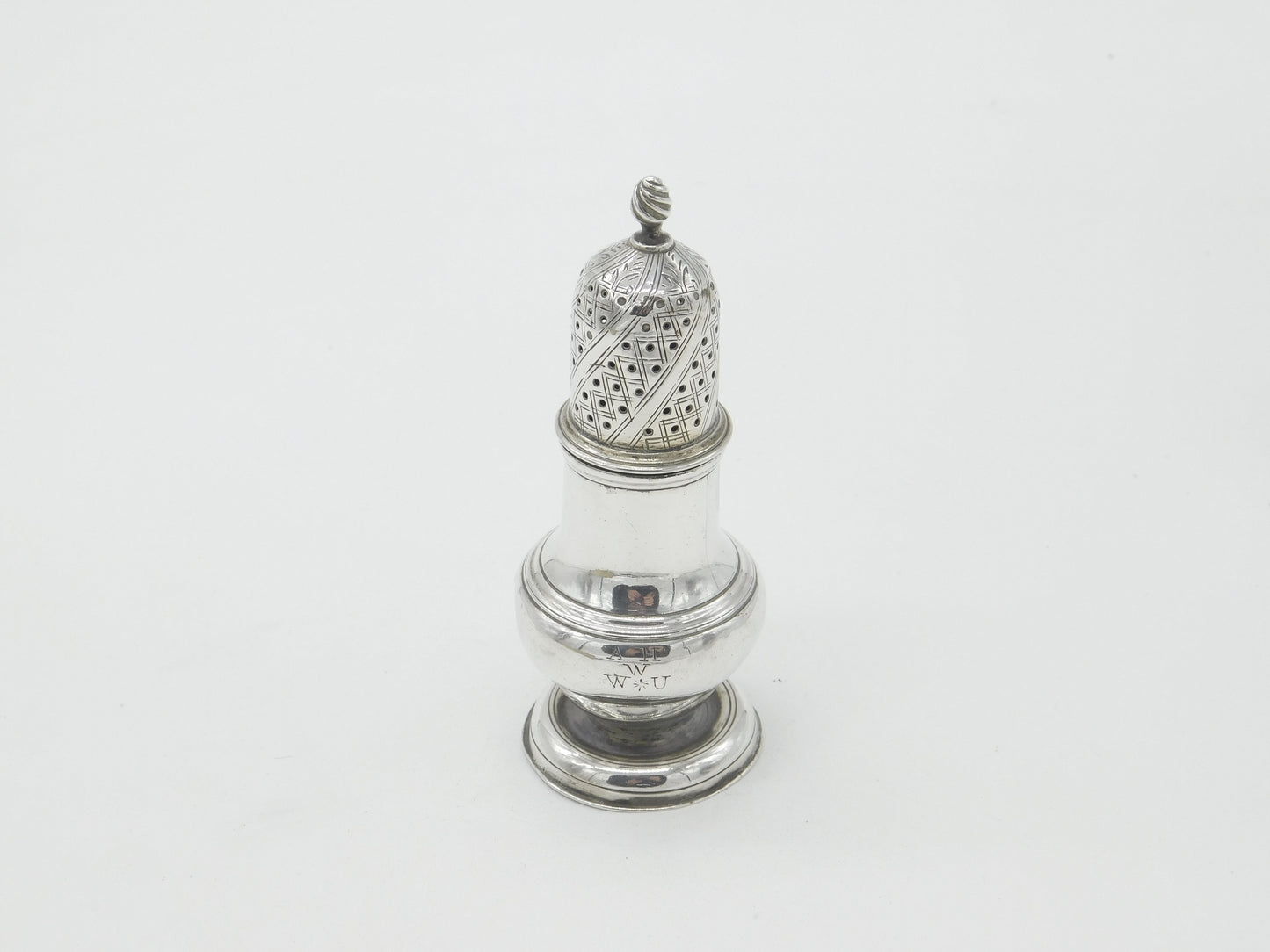 Early Georgian Sterling Silver Muffineer Sugar Caster 1769 London Robert Peaston