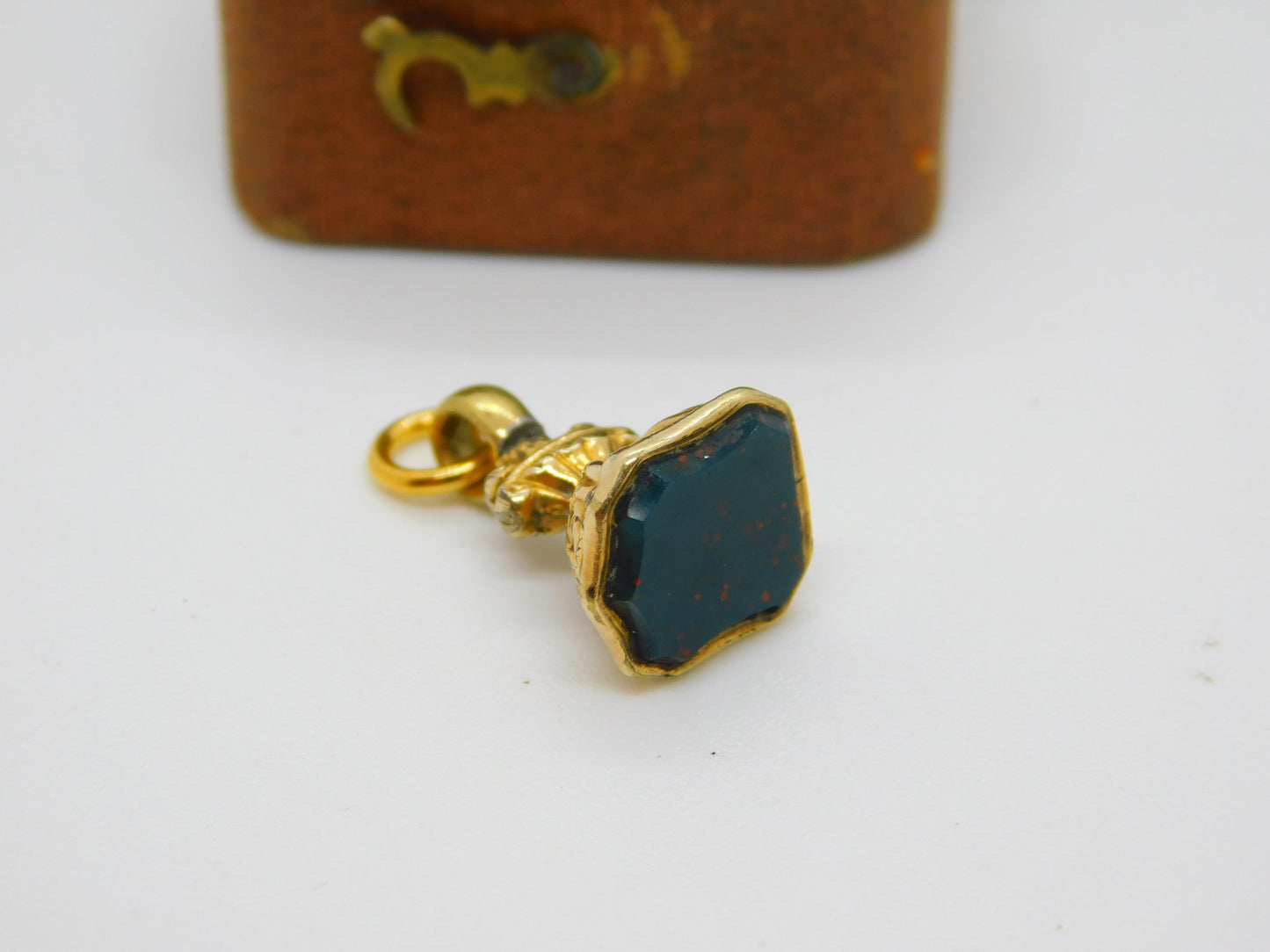 Victorian 9ct Gold Cased Bloodstone Set Shield Fob Seal Pendant c1880 Antique