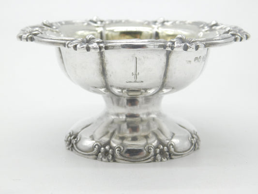 Georgian Sterling Silver Floral Edge Crested Sweet Treat Dish 1830 London